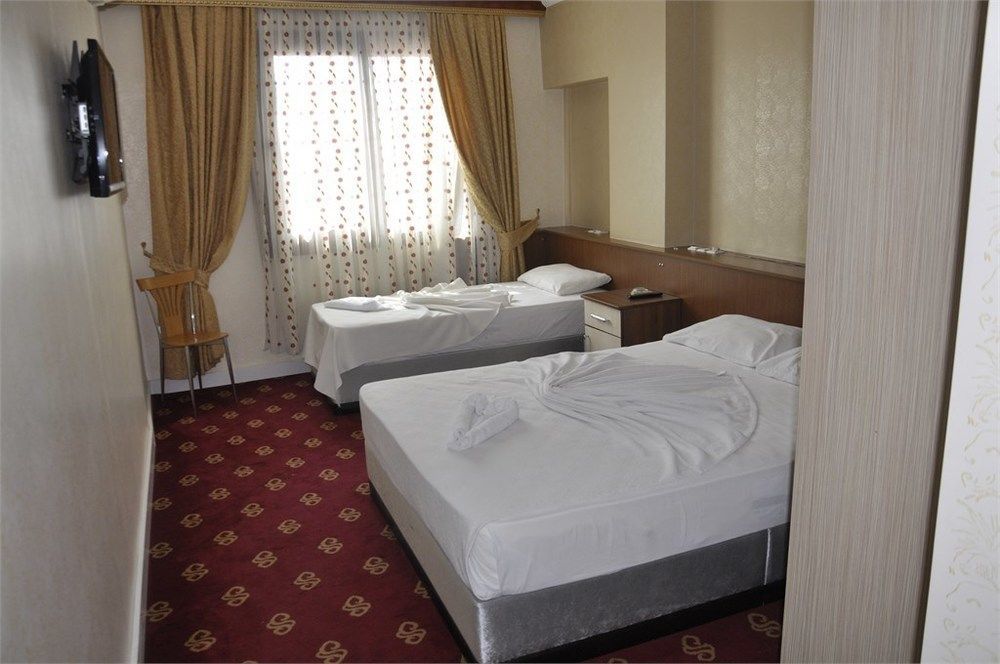 Ugur Otel Mersin  Exterior photo